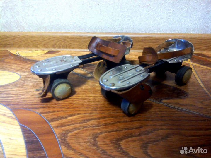Роликовые коньки раздвижные СССР