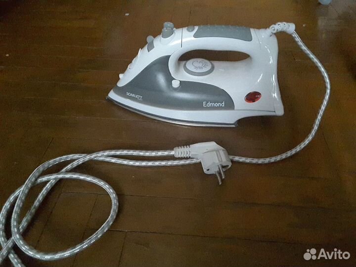 Утюг Scarlett