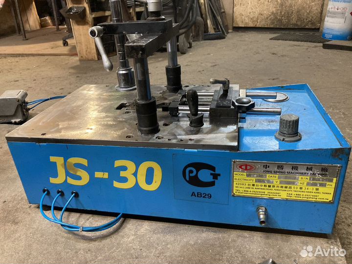 Скобозабивной станок