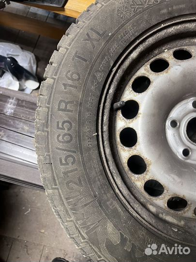 Диски с шинами и колпаками volkswagen