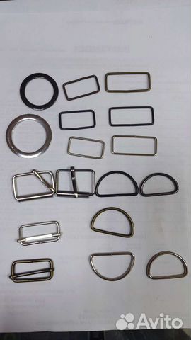 Металлическая и пластиковая фурнитура