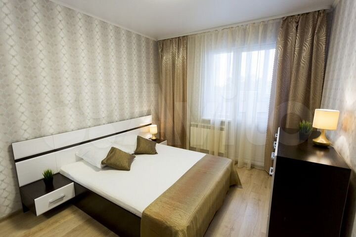 3-к. квартира, 90 м², 3/17 эт.