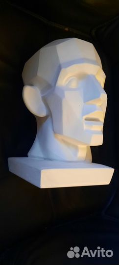 Гипсовая фигура обрубовка головы по Гудону