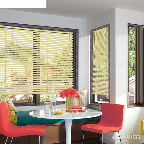 Жалюзи для пластикового окна