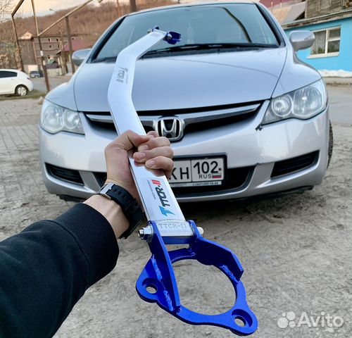 Распорка передняя Honda Civic 4D 8G