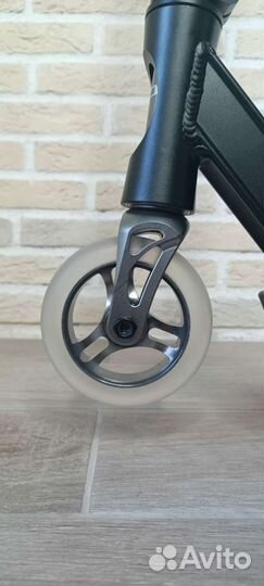 Трюковой самокат tech team ragtag