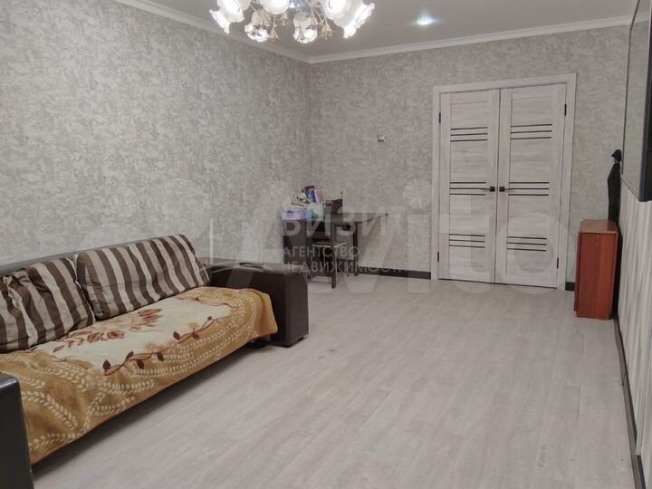 4-к. квартира, 102 м², 2/10 эт.