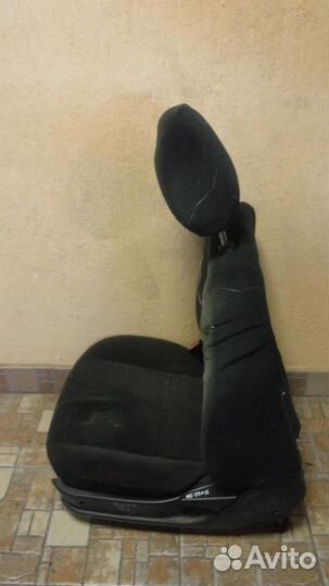 Сиденье переднее левое Great Wall Hover 2005-2011