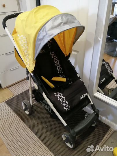 Коляска прогулочная