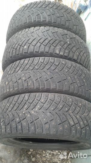 Michelin X-Ice North 4 205/55 R16
