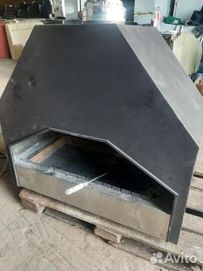 Мангал с крышей