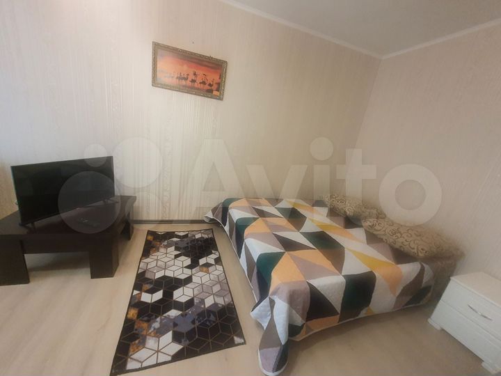 2-к. квартира, 70 м², 3/16 эт.