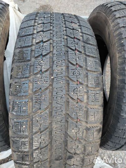 Toyo Observe GSi-5 265/65 R17