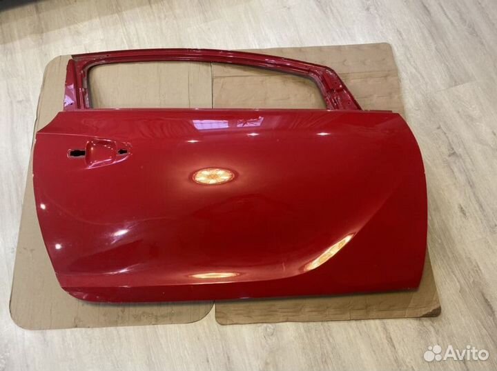 Передняя правая дверь opel astra J GTC 3 дв купе