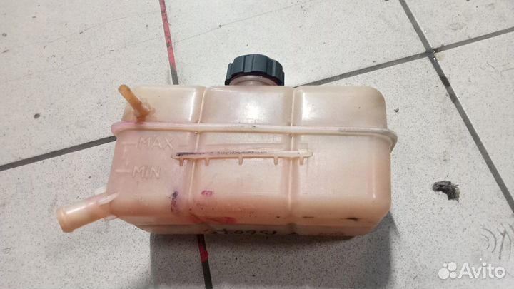 Расширительный бачок Приора