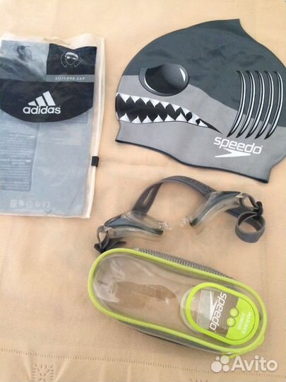 Очки для плавания