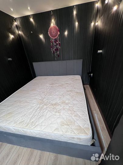 Кровать двухспальная 210190