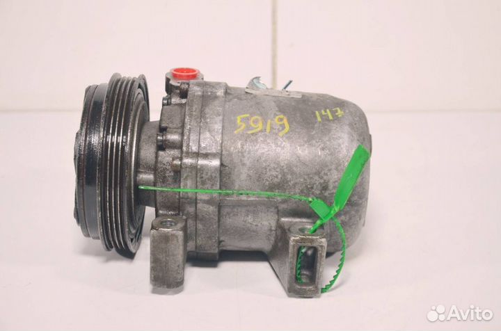 Компрессор кондиционера Subaru Forester S10 2.0