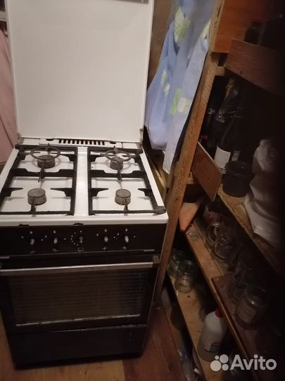 Отдам газовую плиту самовывоз