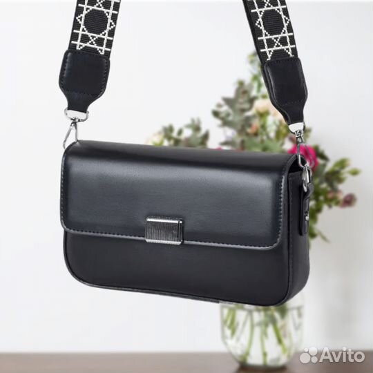 Сумка багет через плечо маленькая с широким новая