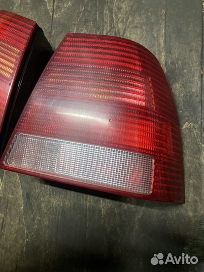 Левый фонарь VW Bora Jetta 4