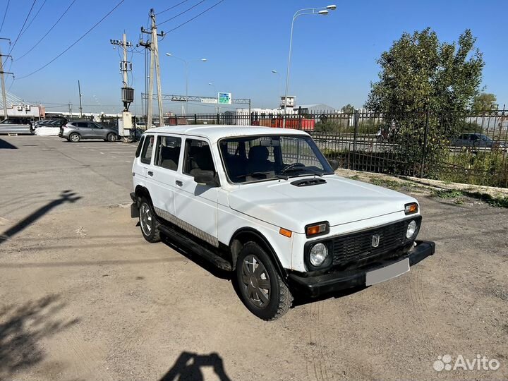 LADA 4x4 (Нива) 1.7 МТ, 1999, 200 000 км