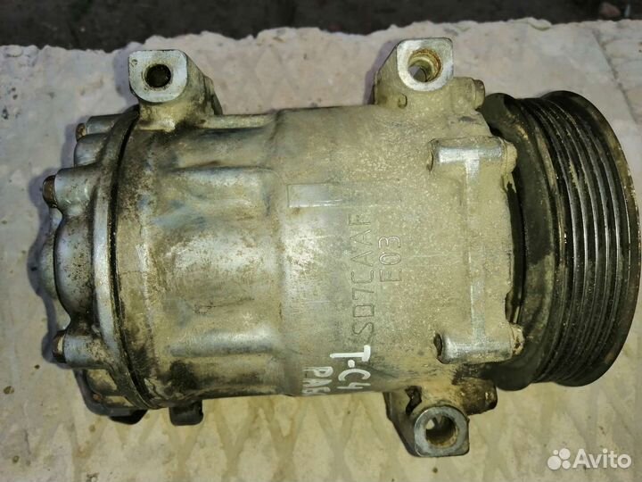 Компрессор кондиционера citroen c4-Peugeot