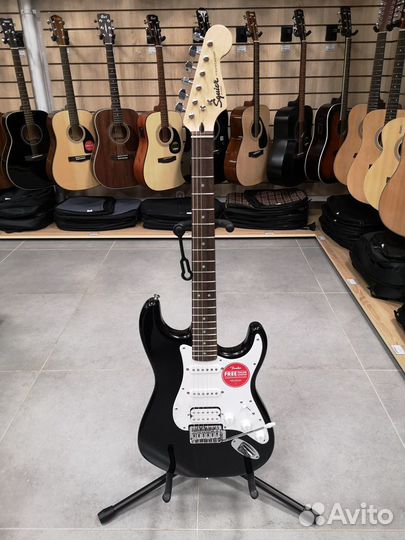 Новая электрогитара Fender Squier Bullet Trem HSS
