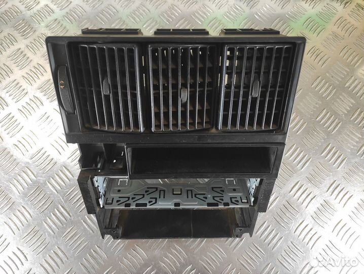 Рамка магнитолы Audi 80/90 1986 1991