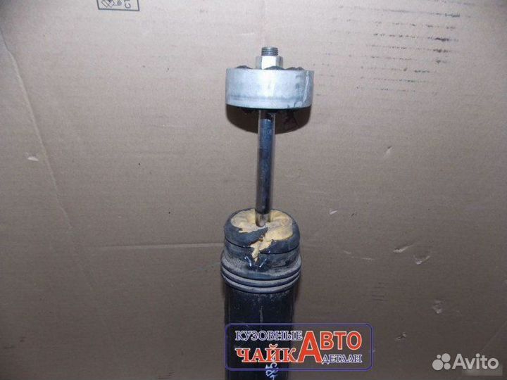 Амортизатор задний Toyota Rav4 A50 2018