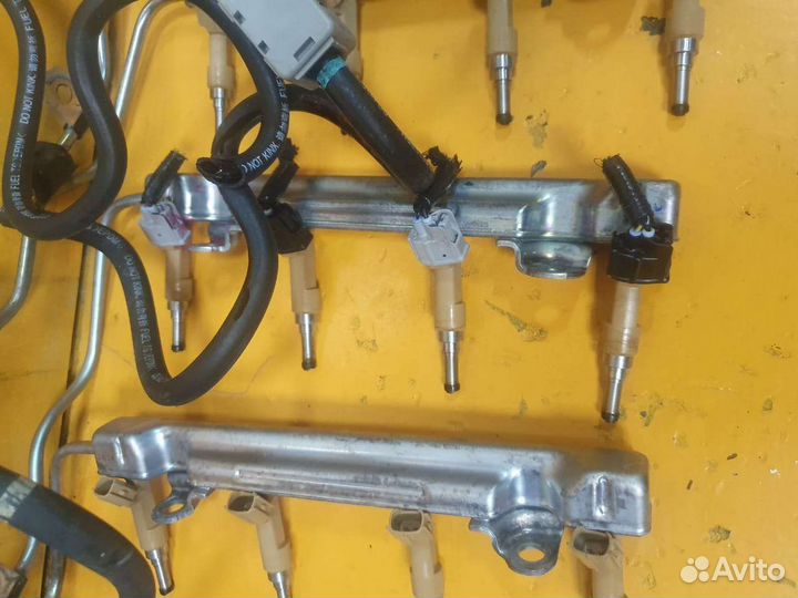 Топливная форсунка инжектор 1.6 1ZR-FE 1zrfe 1zrfa