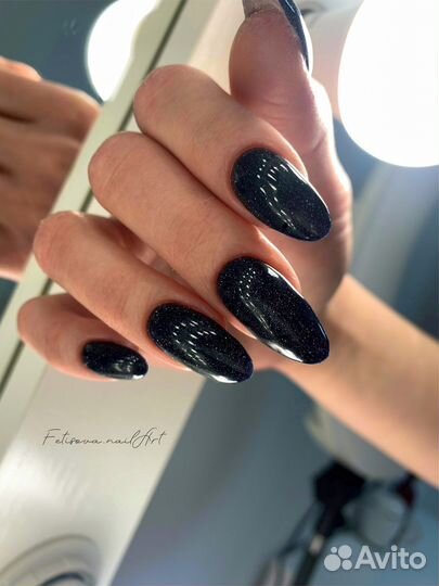 Маникюр и педикюр