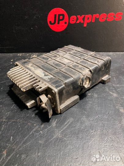 Блок управления двигателем Mercedes-Benz E-Class