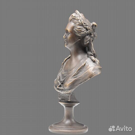 Бюст бронзовый 