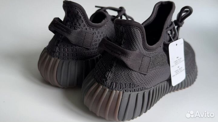 Кроссовки мужские Adidas Yeezy Boost cinder