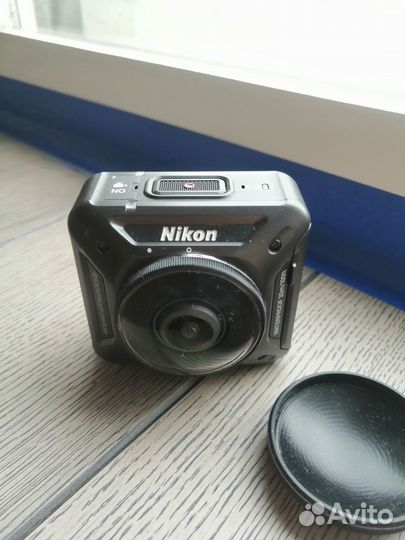 Видеокамера экшн Nikon KeyMission 360 Black