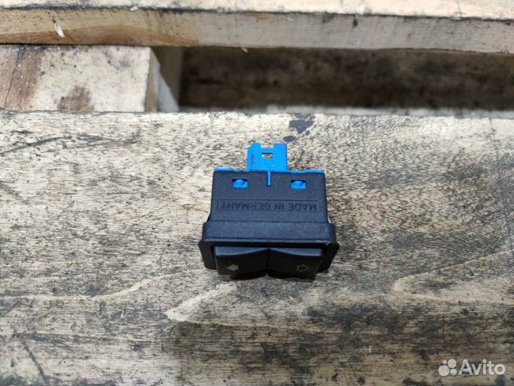 Кнопка стеклоподъемника Bmw 5 E39 M52B28 1998