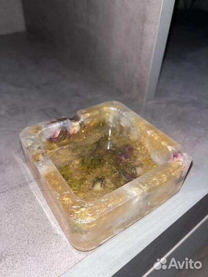 Декор для дома.Изделие из эпоксидной смолы