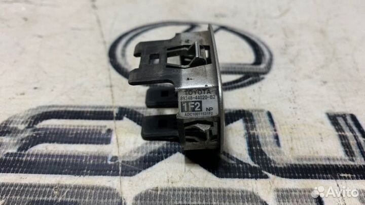 Кронштейн датчика парковки перед. Lexus GS300