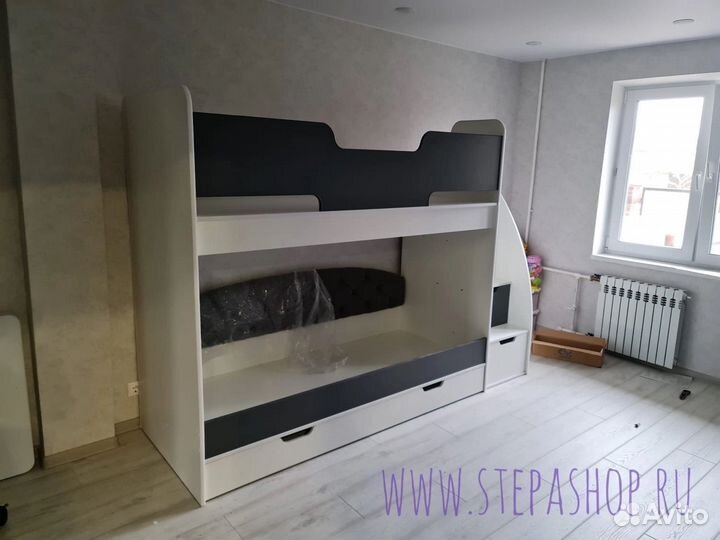 Двухъярусная кровать