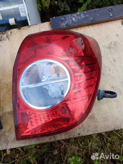 Фонарь задний на Шевроле Каптива 2008г