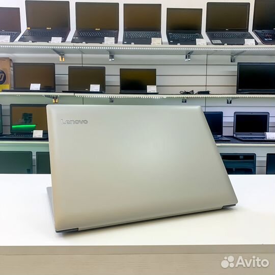 Ноутбук Lenovo 8RAM/SSD/17,3