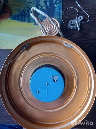 Старинные настенные часы СССР