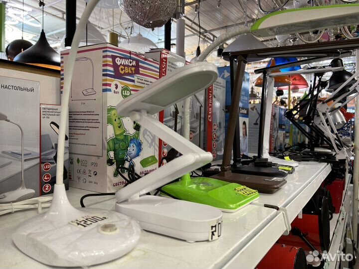 Лампа настольная