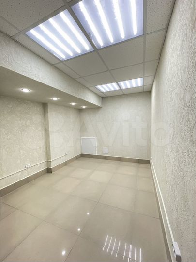 Помещение, 12,1 м2, новый ремонт, первая линия