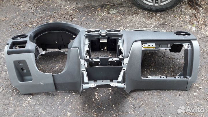 Торпеда Ford Focus 2 под восстановление