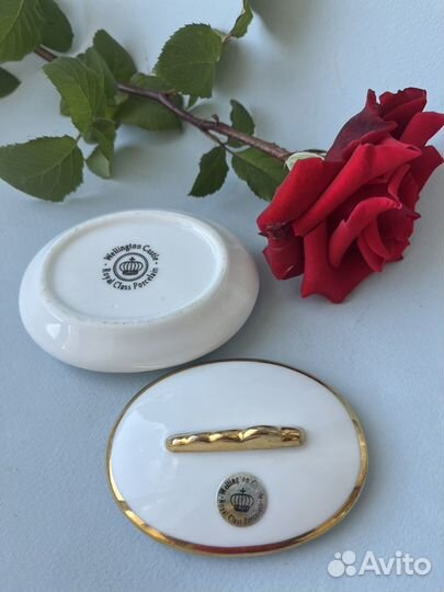 Винтажная шкатулка из фарфора для украшений Англия