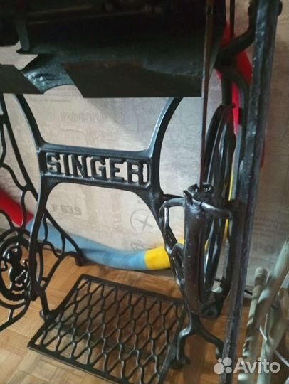 Швейная машинка Singer