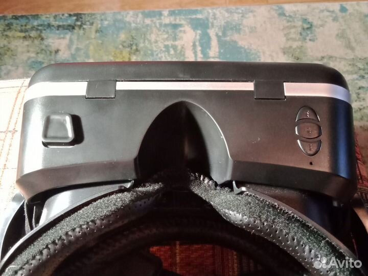 Виртуальные очки для телефона с наушниками