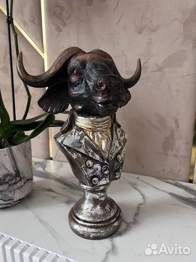 Статуэтка сувенир бык